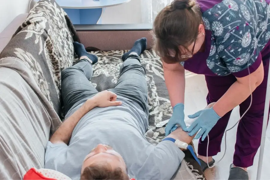 Срочный вывод из запоя в Октябрьске: быстро, недорого